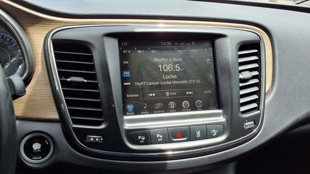 2015 Chrysler 200 C