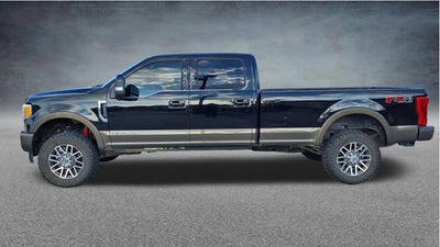 2017 Ford Super Duty F-250 SRW Lariat