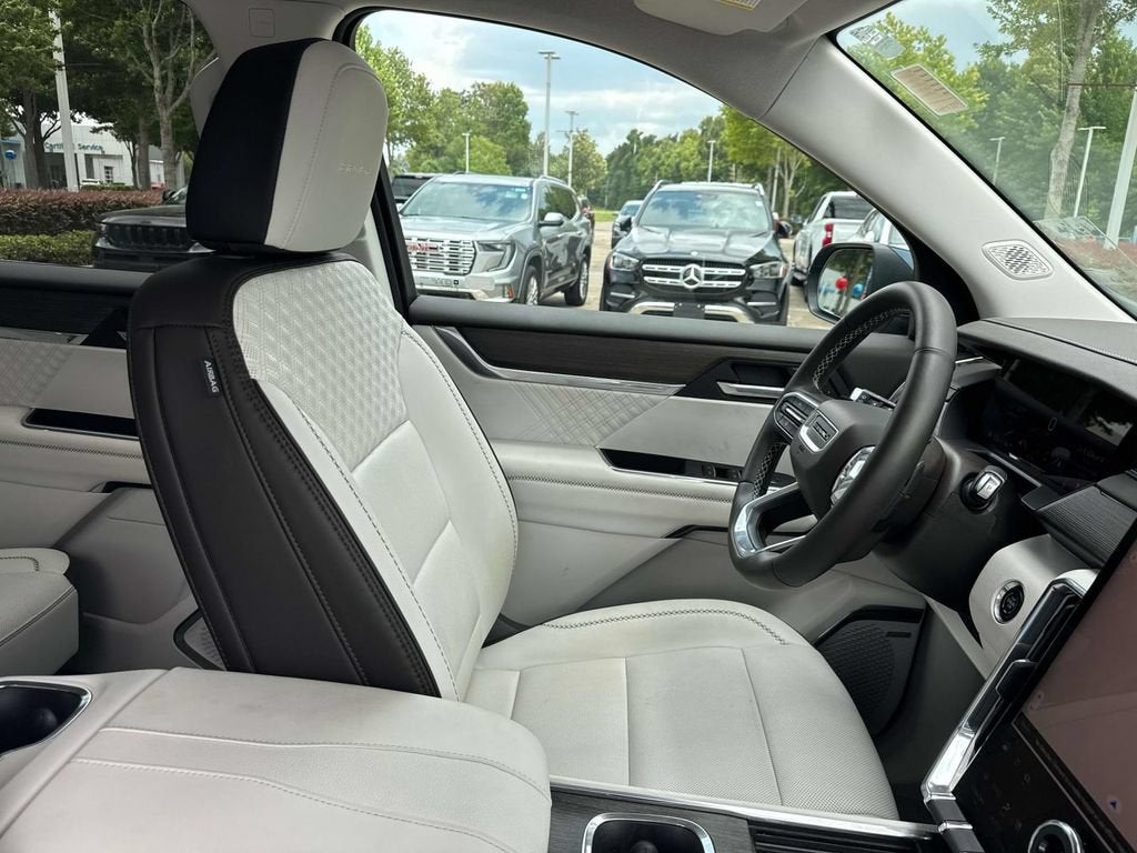 2025 GMC Acadia Denali