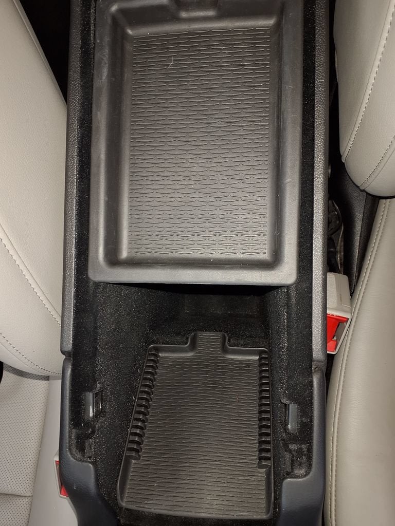 2023 Cadillac XT4 FWD Premium Luxury