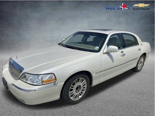 2006 Lincoln Town Car Signature Limited