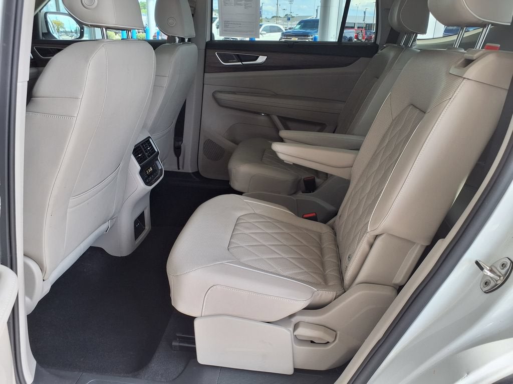 2025 Volkswagen Atlas 2.0T SEL Premium R-Line