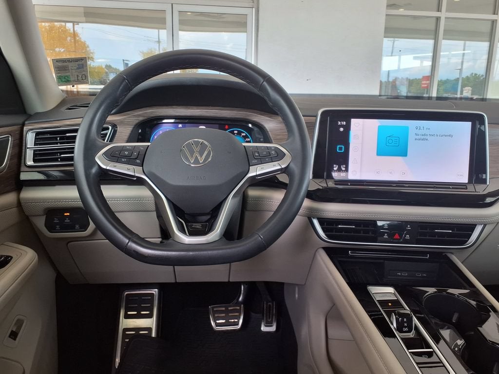 2025 Volkswagen Atlas 2.0T SEL Premium R-Line