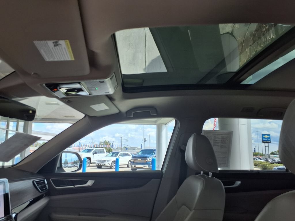 2025 Volkswagen Atlas 2.0T SEL Premium R-Line
