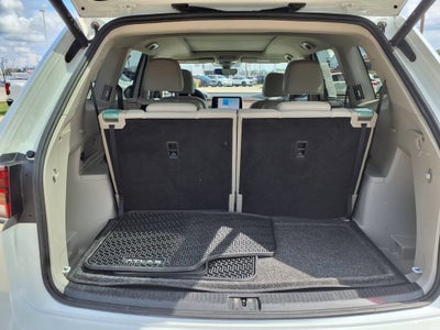 2025 Volkswagen Atlas 2.0T SEL Premium R-Line