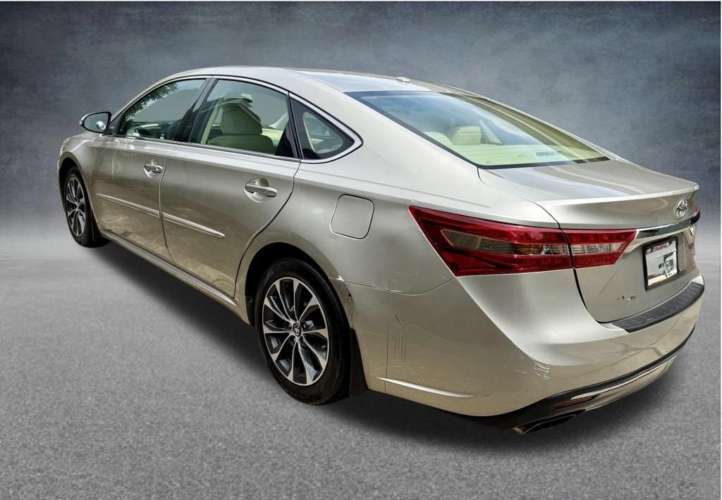 2017 Toyota Avalon XLE