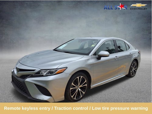 2020 Toyota Camry SE