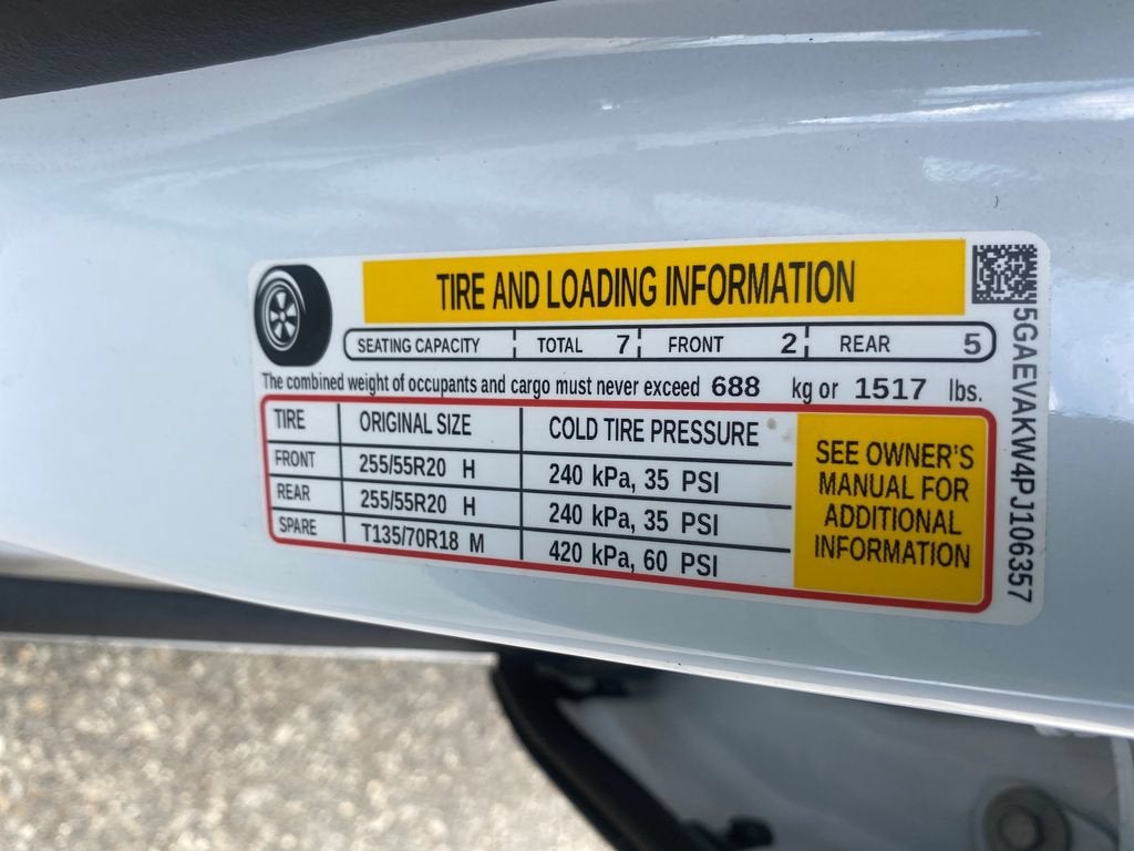2023 Buick Enclave Essence