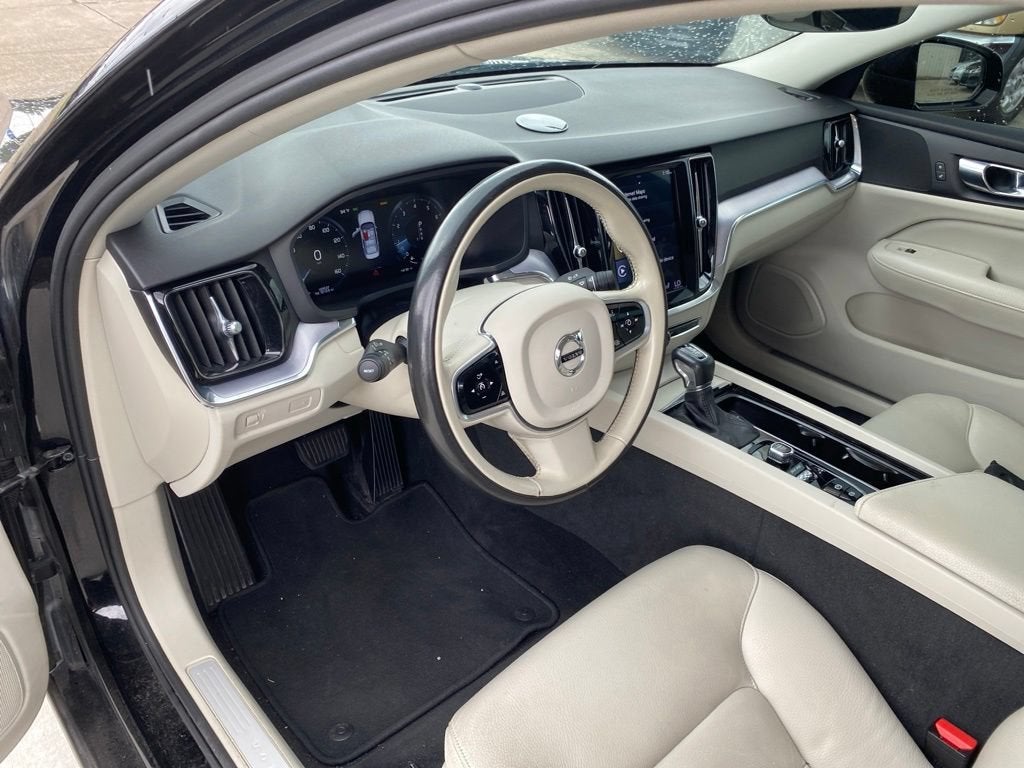 2020 Volvo S60 Momentum