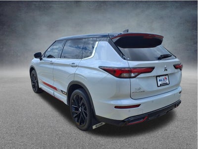 2023 Mitsubishi Outlander SE