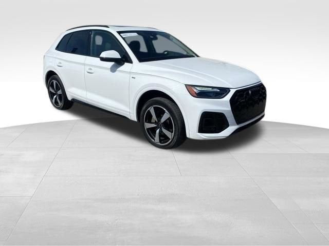 2023 Audi Q5 S line Premium Plus