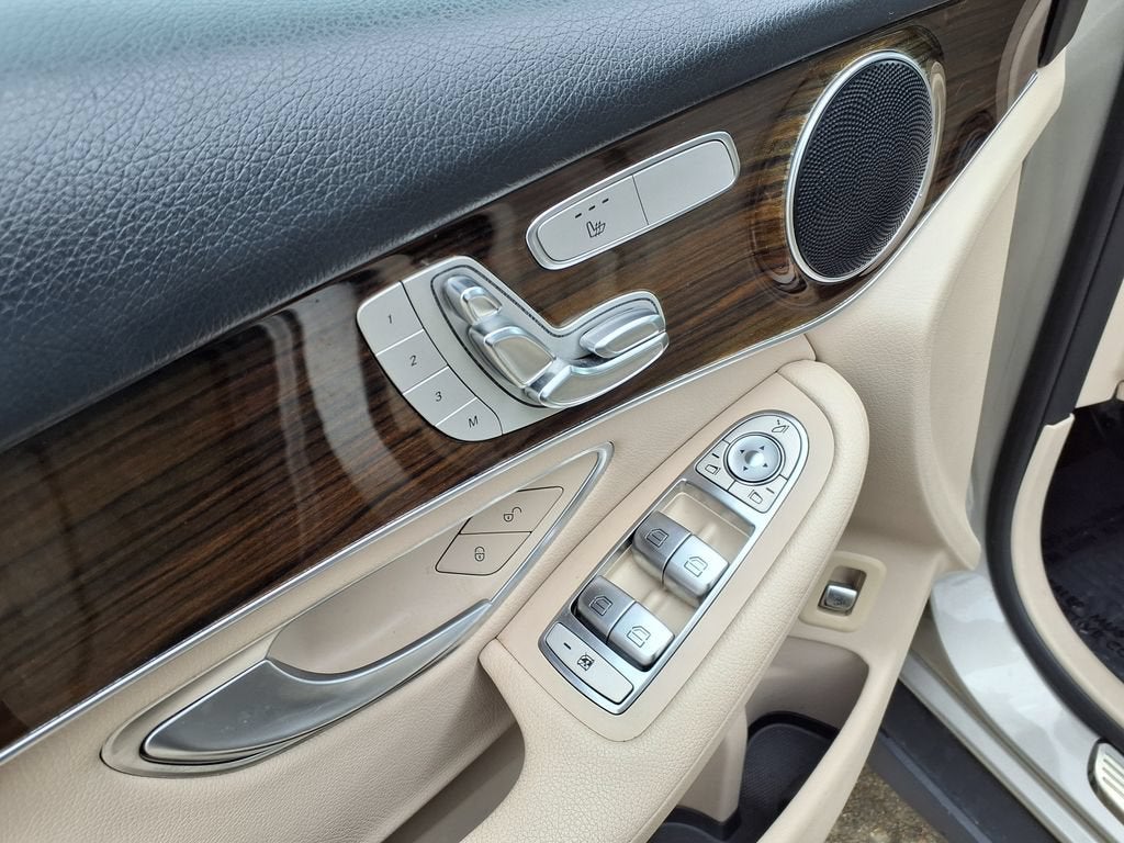 2020 Mercedes-Benz GLC GLC 300