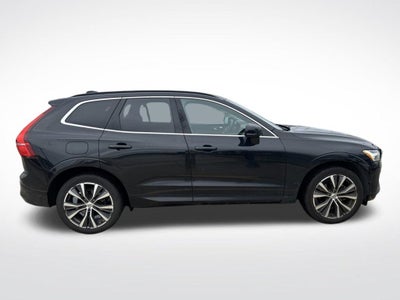 2022 Volvo XC60 Momentum