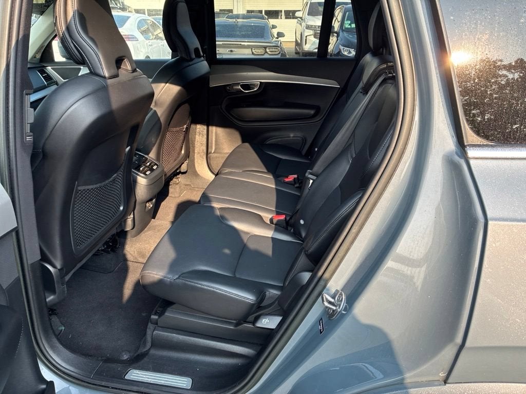 2023 Volvo XC90 Core