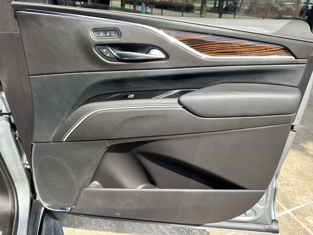 2024 Cadillac Escalade ESV Luxury
