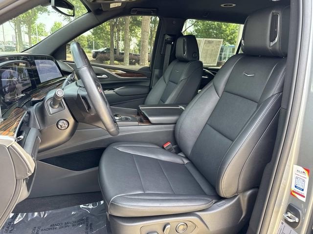 2024 Cadillac Escalade ESV Luxury