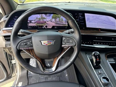 2024 Cadillac Escalade ESV Luxury