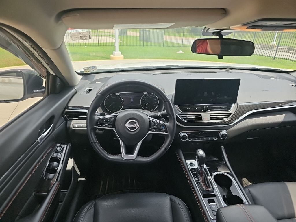 2023 Nissan Altima 2.0 SR