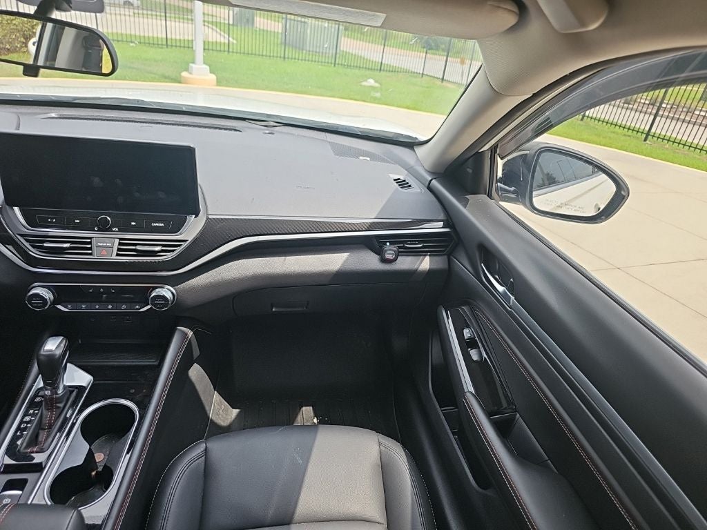 2023 Nissan Altima 2.0 SR