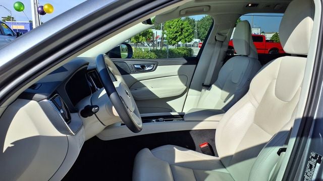 2021 Volvo XC60 T6 Inscription