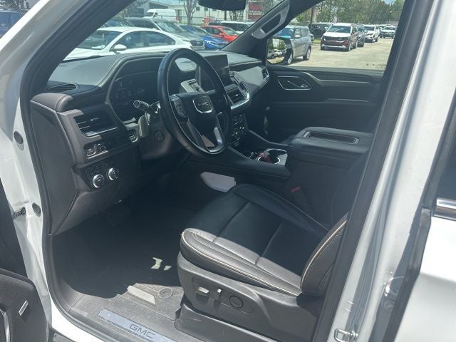 2024 GMC Yukon XL SLT