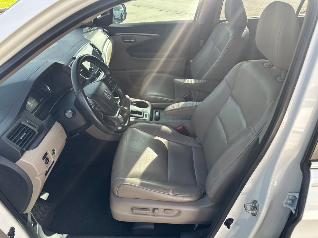 2019 Honda Pilot EX-L w/Navigation and Rear Entertainment System