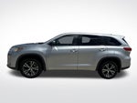 2017 Toyota Highlander LE