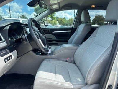 2017 Toyota Highlander LE