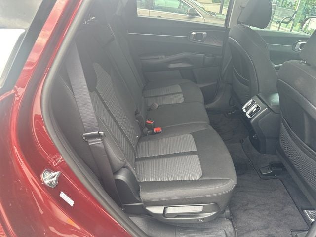 2025 Kia Sorento LX