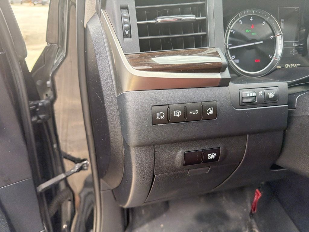2016 Lexus LX 570