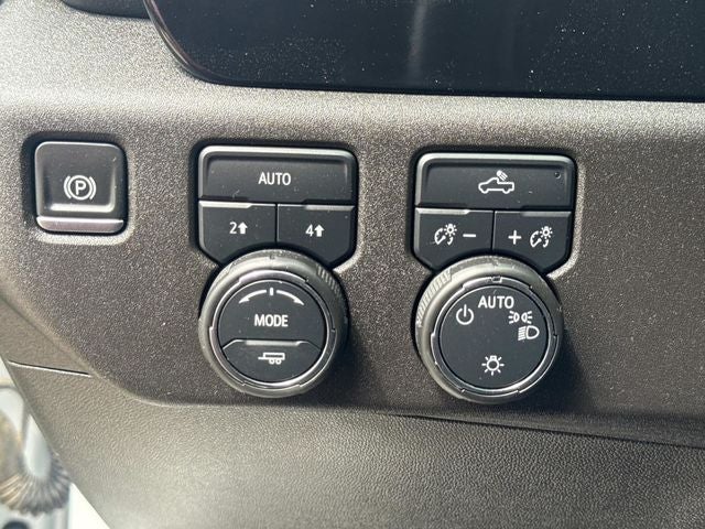 2025 Chevrolet Silverado 1500 LT LT1