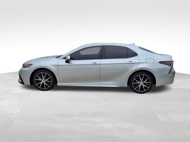 2021 Toyota Camry Hybrid SE
