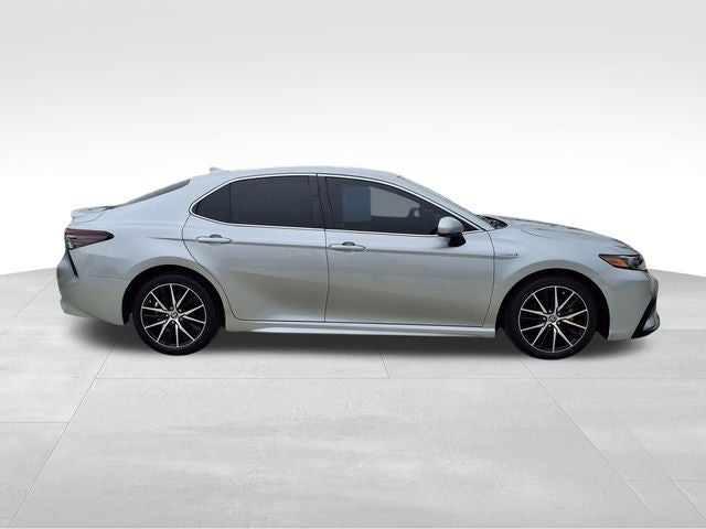 2021 Toyota Camry Hybrid SE