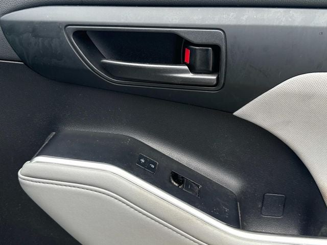 2021 Toyota Highlander L