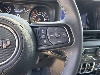 2025 Jeep Wrangler 4-Door Summit 4x4