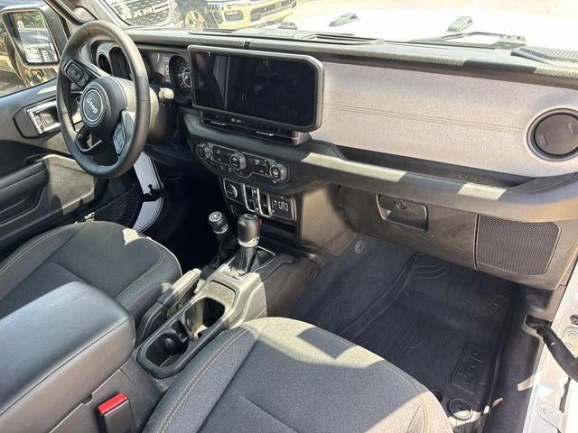 2025 Jeep Wrangler 4-Door Summit 4x4