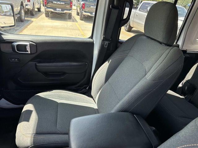 2025 Jeep Wrangler 4-Door Summit 4x4