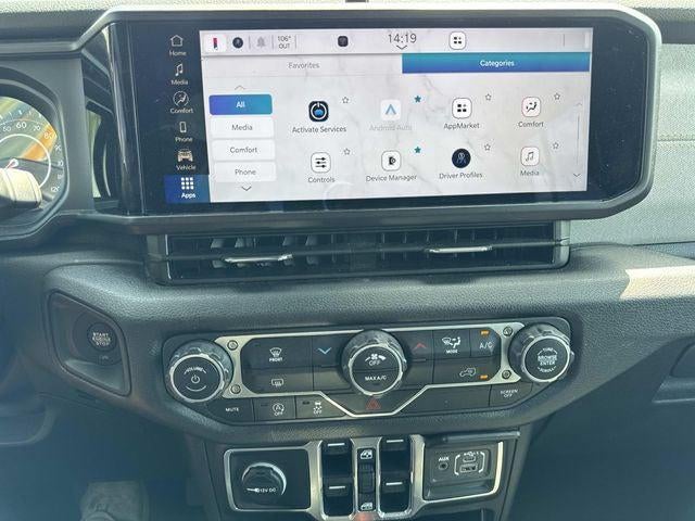 2025 Jeep Wrangler 4-Door Summit 4x4