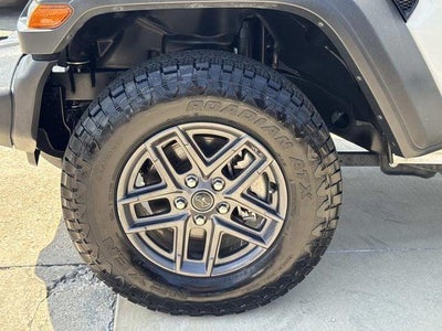 2025 Jeep Wrangler 4-Door Summit 4x4