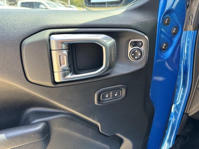 2025 Jeep Wrangler 4-Door Summit 4x4