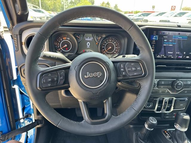 2025 Jeep Wrangler 4-Door Summit 4x4