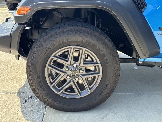 2025 Jeep Wrangler 4-Door Summit 4x4