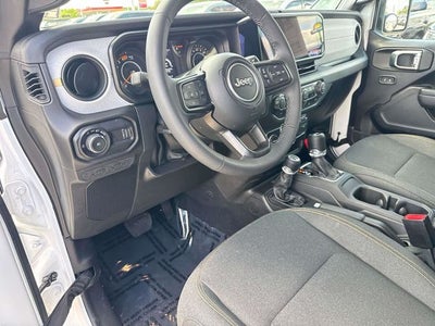 2025 Jeep Wrangler 4-Door Summit 4x4