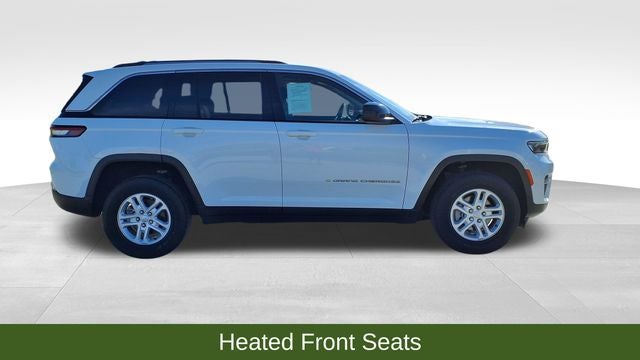 2023 Jeep Grand Cherokee Laredo 4x2