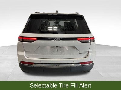 2023 Jeep Grand Cherokee Laredo 4x2