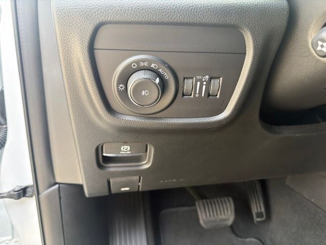 2025 Jeep Grand Cherokee L Limited 4x2