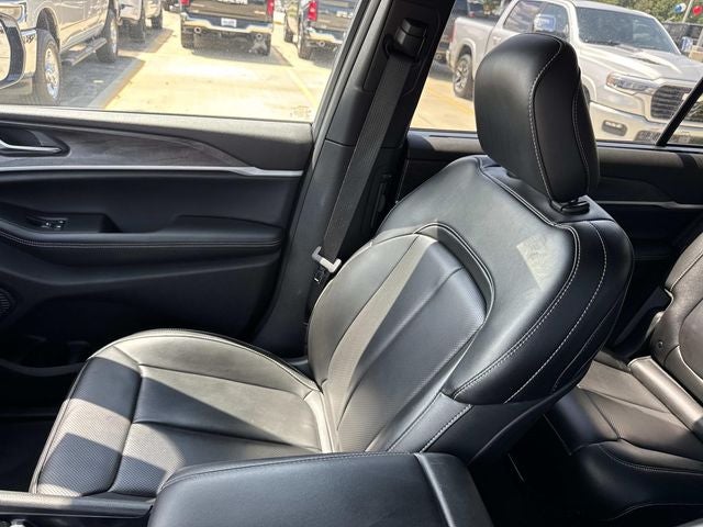 2025 Jeep Grand Cherokee L Limited 4x2