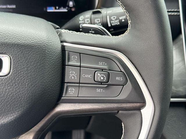 2025 Jeep Grand Cherokee L Limited 4x4