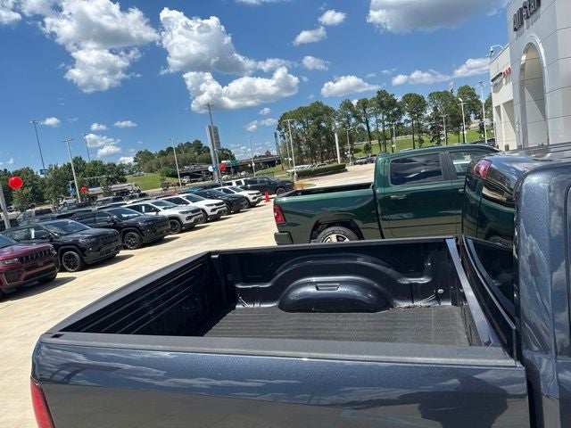 2019 RAM 1500 Classic Tradesman Quad Cab 4x2 6'4' Box