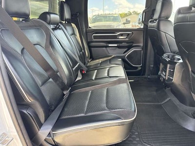 2022 RAM 1500 Laramie Crew Cab 4x2 5'7' Box